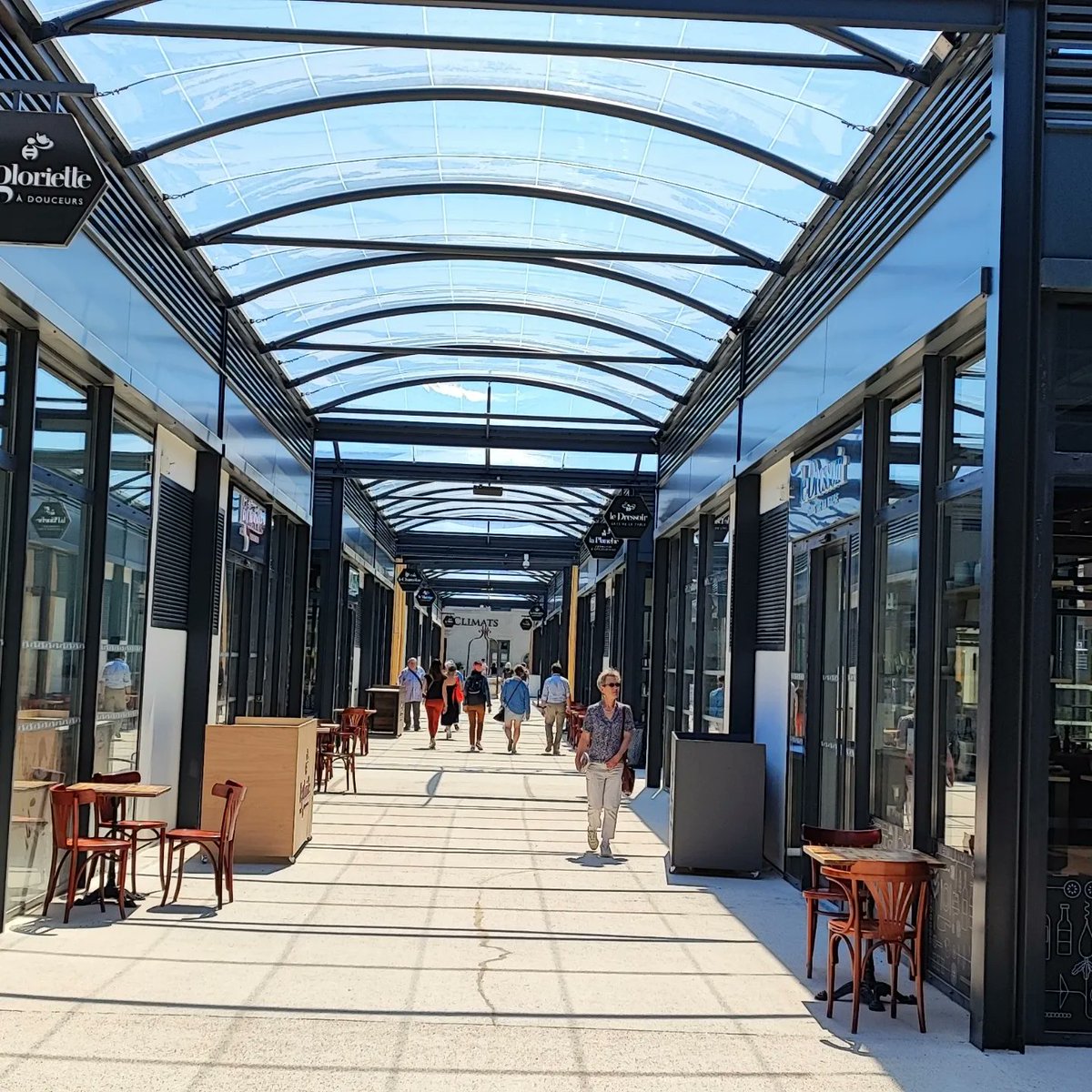 alexbruckert's tweet photo. Bravo @frebsamen pour ton projet et la réalisation architecturale . Un rayonnement pour la Bourgogne et la région BFC 🙂 #lacitegastronomiquededijon https://t.co/HVrypv0c0P