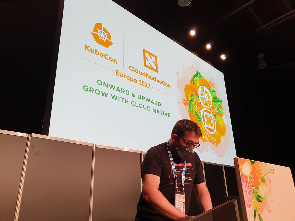 <a href="/danielmellado_/">Daniel Mellado</a> #KubeCon
