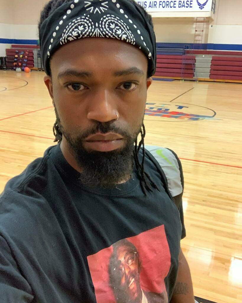 JuiceBoxFRSH's tweet photo. It’s ok to take a day off from time to time…todays not one of them tho! 💪🏾🏀😶🌫️ #uglygang #highdrate #BeGood https://t.co/Qp0ZiL1qmn https://t.co/hBFzdIWpXZ