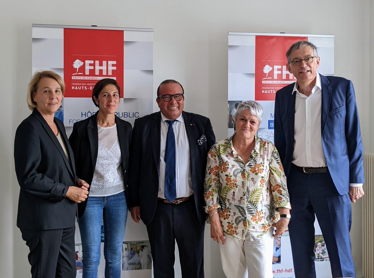 👥 Rémi Pauvros et Ziad Khodr rencontraient ce matin Mme Anne Pinon, Vice-Présidente <a href="/hautsdefrance/">Région Hauts-de-France</a> en charge de la #santé et des formations sanitaires et sociales, afin d'échanger sur de nombreux sujets, notamment la prévention ou le développement de l'apprentissage dans la FPH.