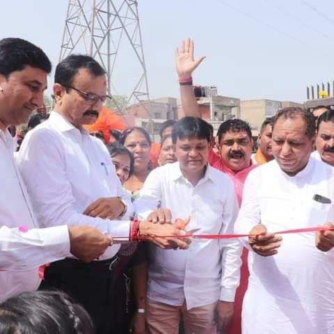 dinesh_chunara's tweet image. અમદાવાદ મહાનગરપાલિકા દ્વારા નવનિર્મિત ઓકસીજન પાર્ક ગાર્ડન નુ આદરણીય શ્રી પ્રદીપસિંહ જાડેજા સાહેબ ના વરદ હસ્તે લોકાર્પણ કાર્યક્રમ 

વંદે માતરમ
ભારત માતાકી જય
જય જય ગરવી ગુજરાત