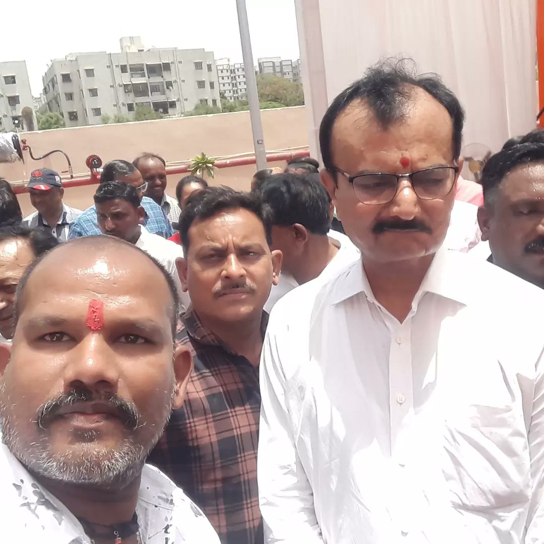 dinesh_chunara's tweet image. અમદાવાદ મહાનગરપાલિકા દ્વારા નવનિર્મિત ઓકસીજન પાર્ક ગાર્ડન નુ આદરણીય શ્રી પ્રદીપસિંહ જાડેજા સાહેબ ના વરદ હસ્તે લોકાર્પણ કાર્યક્રમ 

વંદે માતરમ
ભારત માતાકી જય
જય જય ગરવી ગુજરાત