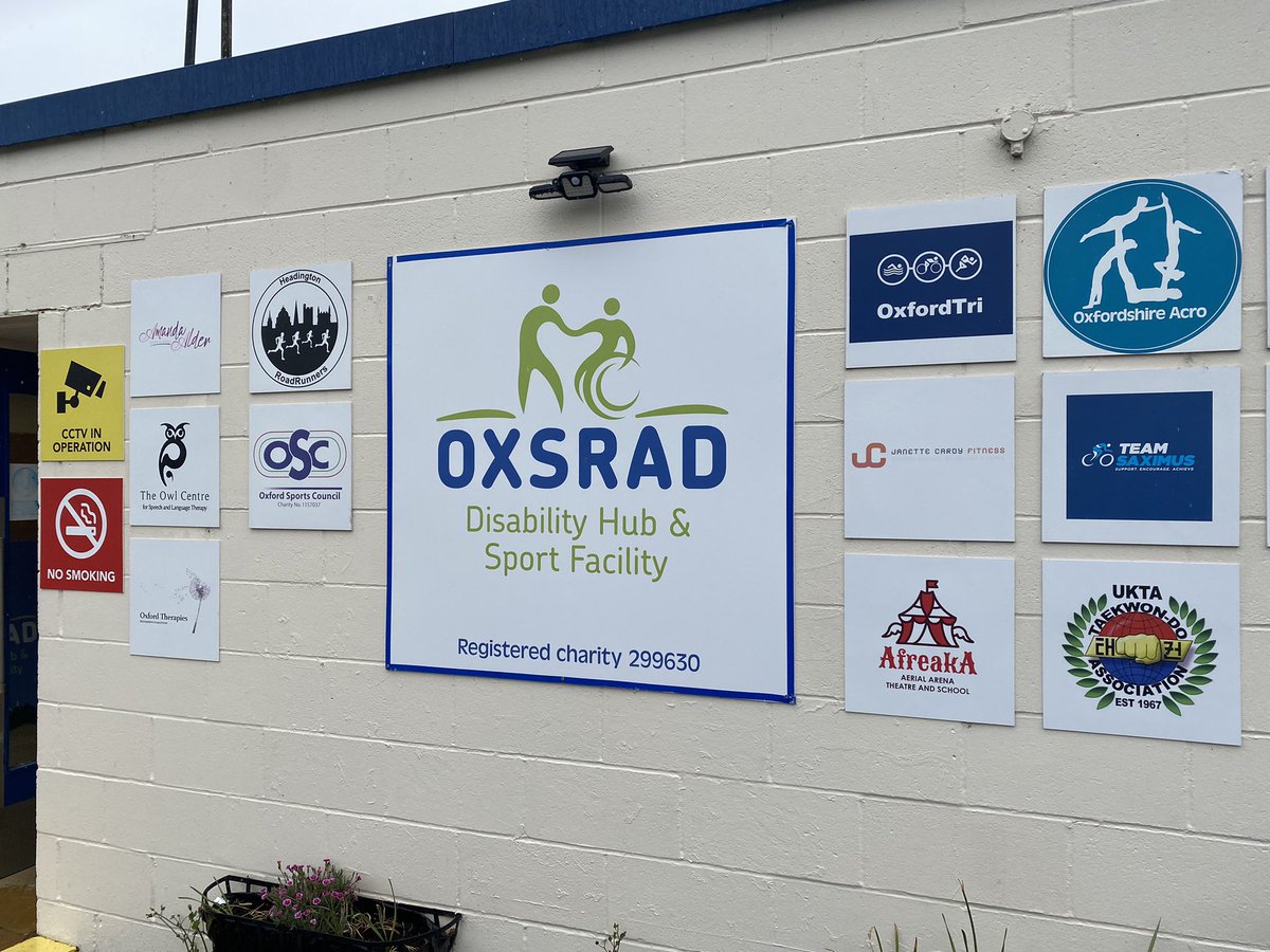 Today we joined Ross an #ActiveAmbassador as part of @Aspireoxford Social Prescribing wellbeing activities. Whether it is well-being walks @BlenheimPalace or todays Boxercise sessions here @oxrad Great to see so many engaging and being physically active!
@N07Aitchison