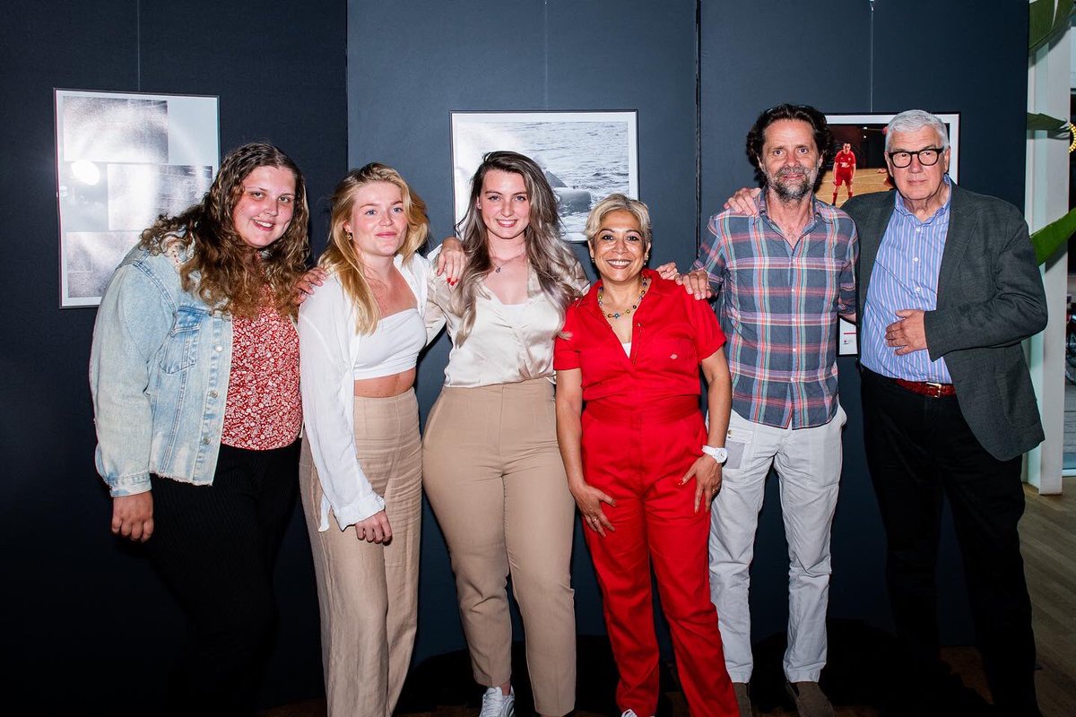 Opening van de Sparkel2Doen fototentoonstelling met sportfoto's van Bodine Laan, Ditte van Pelt, Nieke van Treeck en fotografiestudenten door SFFR Bestuursvoorzitter Ronald Blom. 

Sparkel2Doen, Nederlandse academie voor beeldcreatie, <a href="/ReumaZorgNL/">ReumaZorgNL</a>, <a href="/mdt_nl/">mdt_nl</a>, <a href="/CanonNederland/">Canon Nederland</a>