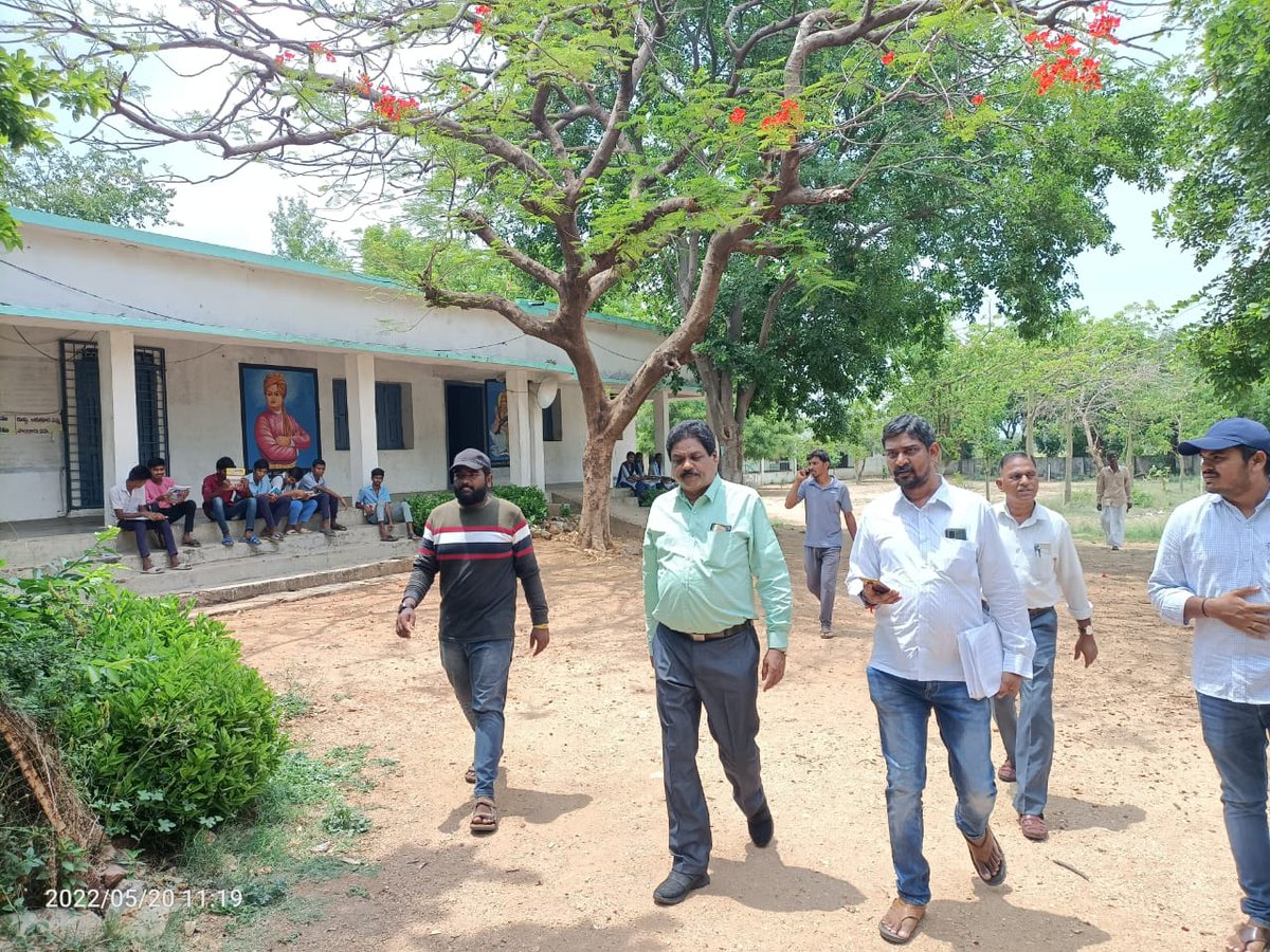 BSrinivas_CE4's tweet photo. MB Water Supply verification At ZPHS Mamada , Mamada Mandal ,Nirmal Dist. Bulk water supply to school own Tank from where to internal supply by school authority to various points like drinking, kitchen, wash, toilets. https://t.co/r5ZkewMnUc