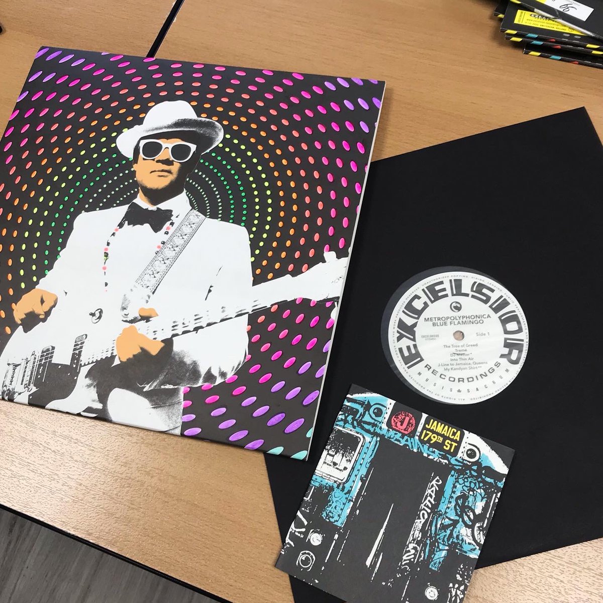 There is also an ultra limited ‘Hand Colored by the Artist’ edition of my new album ‘Metropolyphonica’. Some were put up for sale on the Excelsior webshop, but already sold out in the pre-sale. There is a way to own one of the just 40 copies anyhow. Stay tuned….. @xlcr