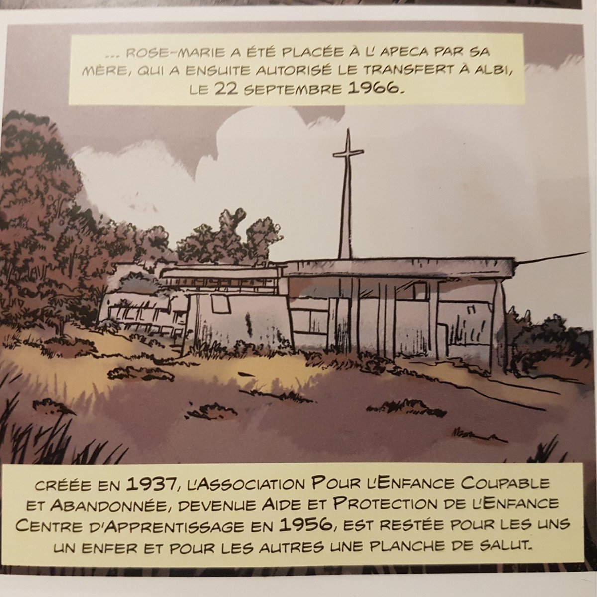 mhtouret's tweet photo. Très intéressant roman graphique pour comprendre l'Histoire de la #Reunion de Gilles Gauvin et Fabrice Urbatro. 
Clin d'oeil à l'AAPEJ membre du @GroupeSOS .Le scénario et le graphisme nous font voyager sur les sites historiques de l'île dont l'APECA et sa symbolique chapelle. https://t.co/u3kUi5nmGF