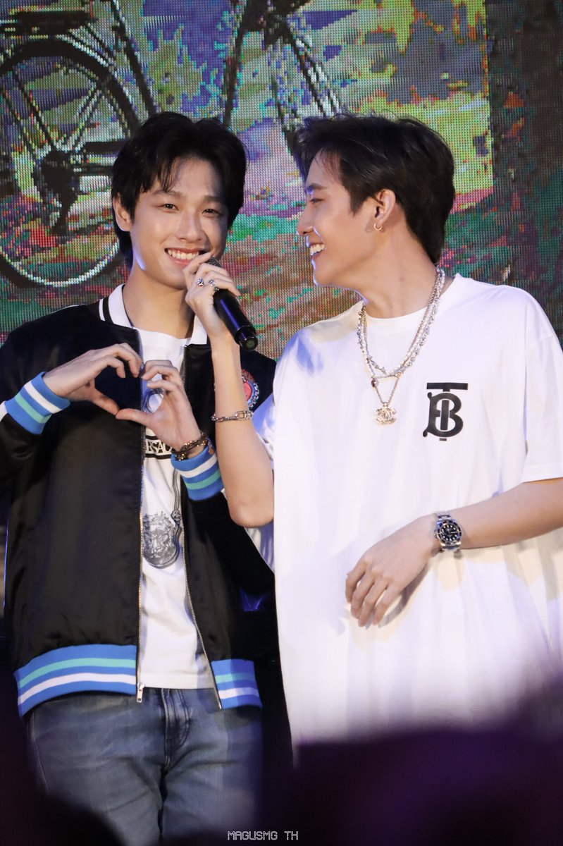 xiaoxiaolin78's tweet photo. 报告，今天我也很想你！🖤💛
cr:logo
#marksiwat #MSIWAT
#markgun #magusMG
#gunnapatn #AmmoforGN 
@Mmarksiwat 
@gunnapatn 
@kwangg28 
#RememberMarkGun https://t.co/NLFxs3fRcd