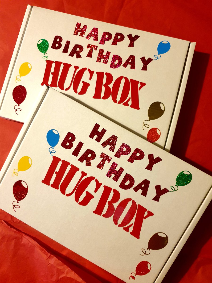 HugBoxUK's tweet image. Birthday Hug Box 🎉 filled with a selection of popular Chocolates &amp;amp; only £12.99 DELIVERED 1st Class 🎉 Plus add your own message🎈 

hugbox.co.uk/product/happy-… 

#hug #Birthday #Smile #giftideas #uniquegifts #custom #Personalised #gifts #chocolate #retro #giftideas #happybirthday