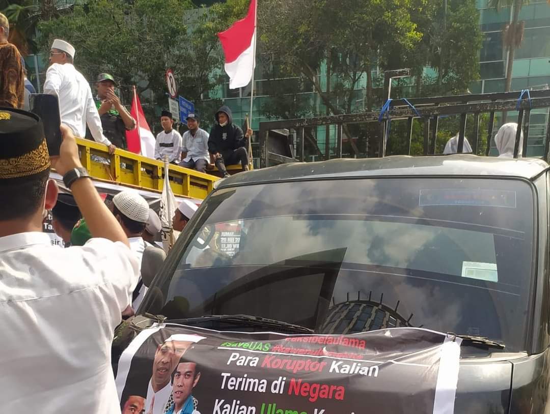 UASAbdulSomad's tweet image. Aksi save Uas di Pekanbaru, Medan, dll