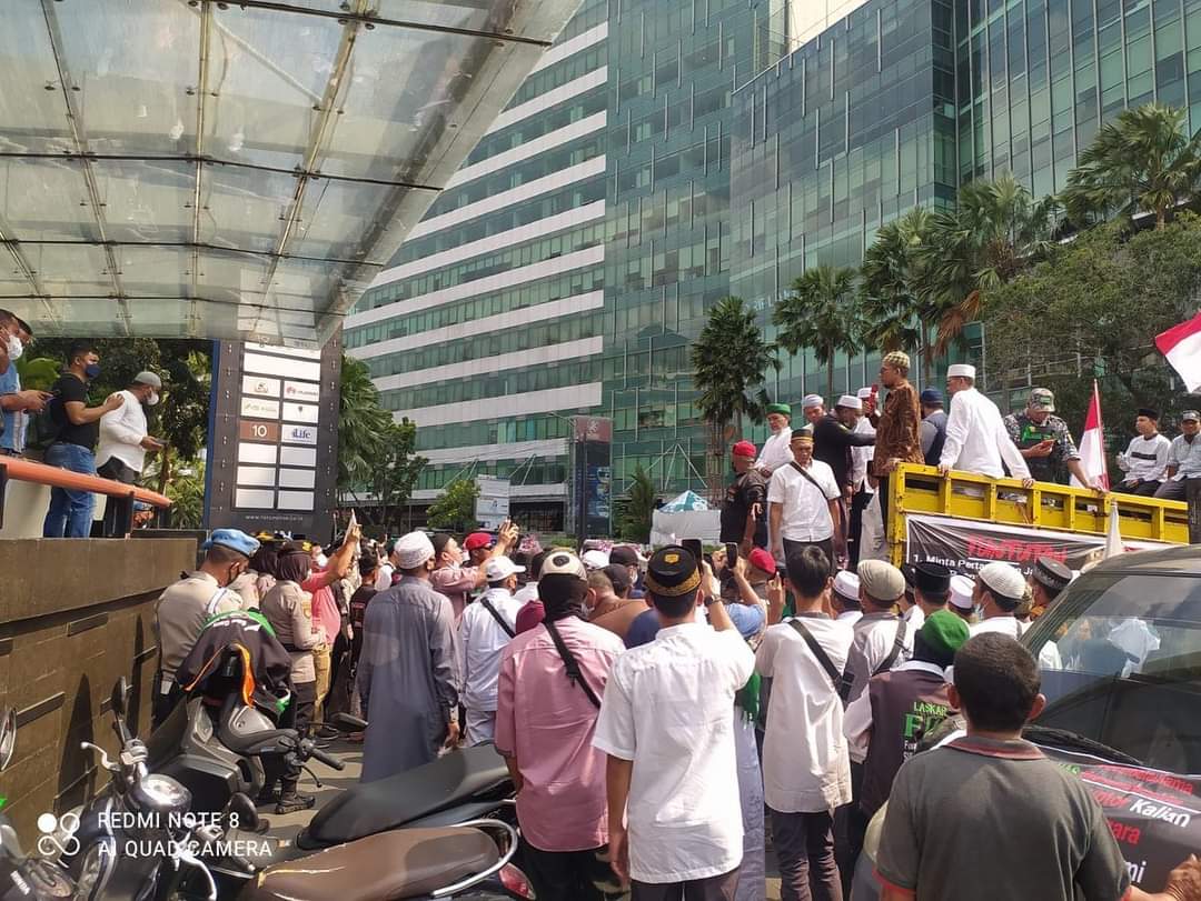 UASAbdulSomad's tweet image. Aksi save Uas di Pekanbaru, Medan, dll