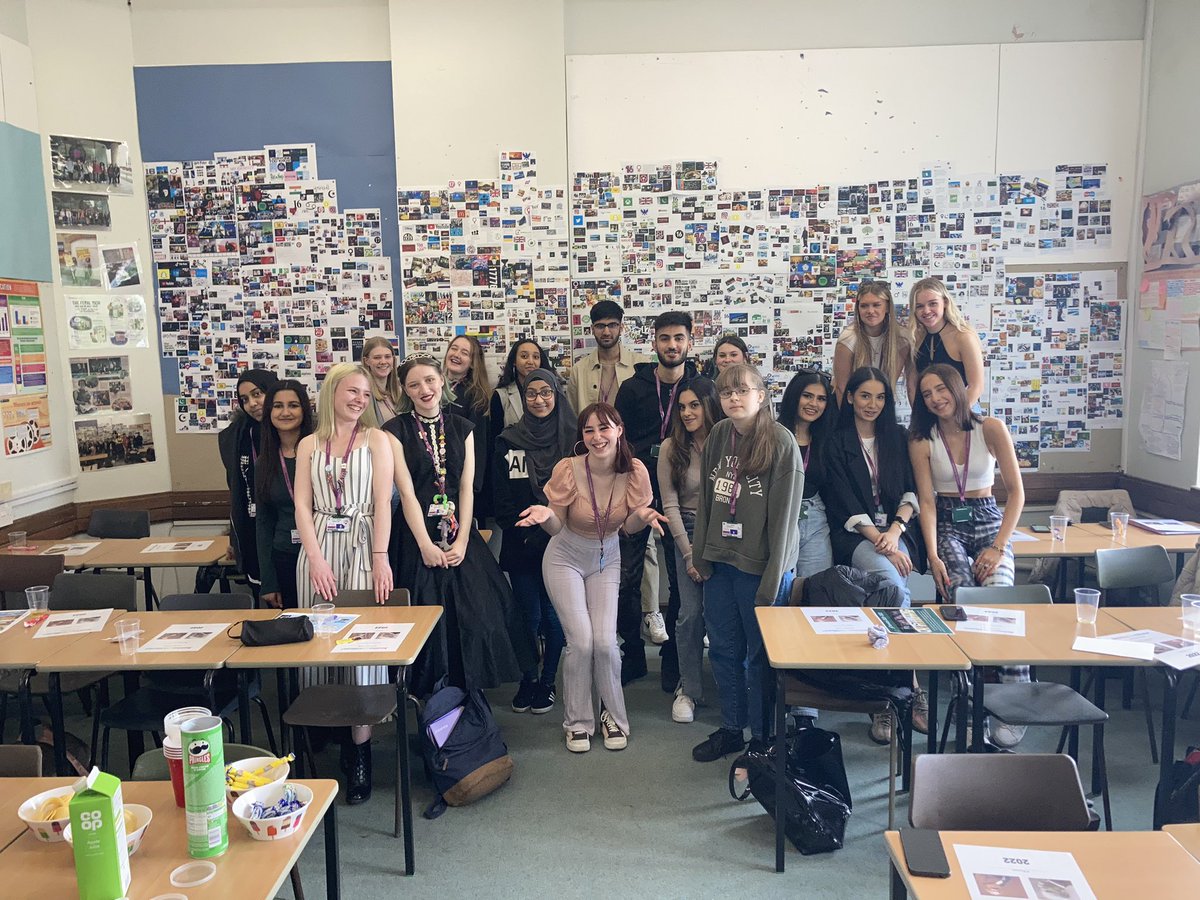 PippaPenningto2's tweet photo. @GreenheadCol @GreenheadSociol #leavers Goodbye my lovely second year class, you even let me play you some Madonna today! X https://t.co/oiQ5LHuIpQ
