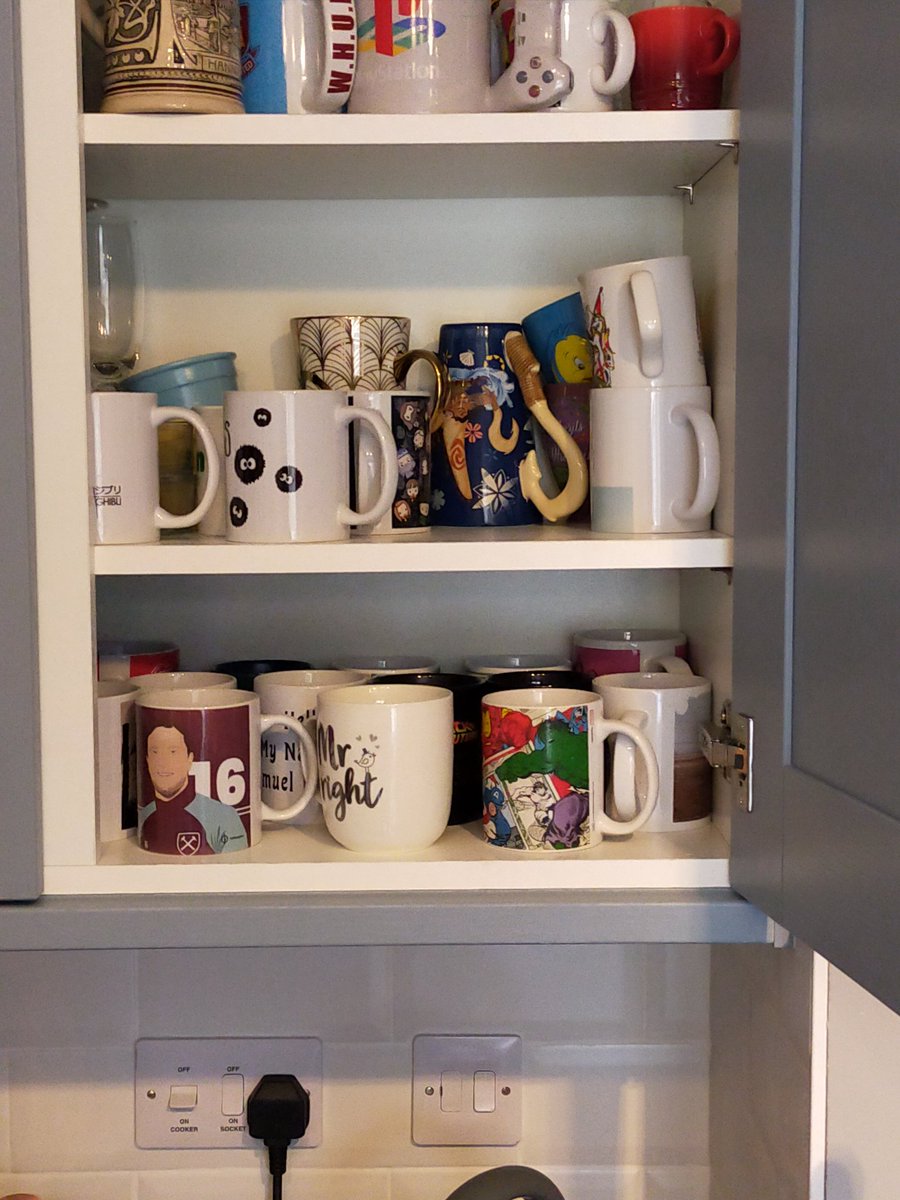 SamuelPWilliams's tweet photo. Thanks @halfwayline__ for the @Noble16Mark mug. I've snuck into the Cupboard to surprise my Wife 🤣⚒️ https://t.co/Q58183ARp2