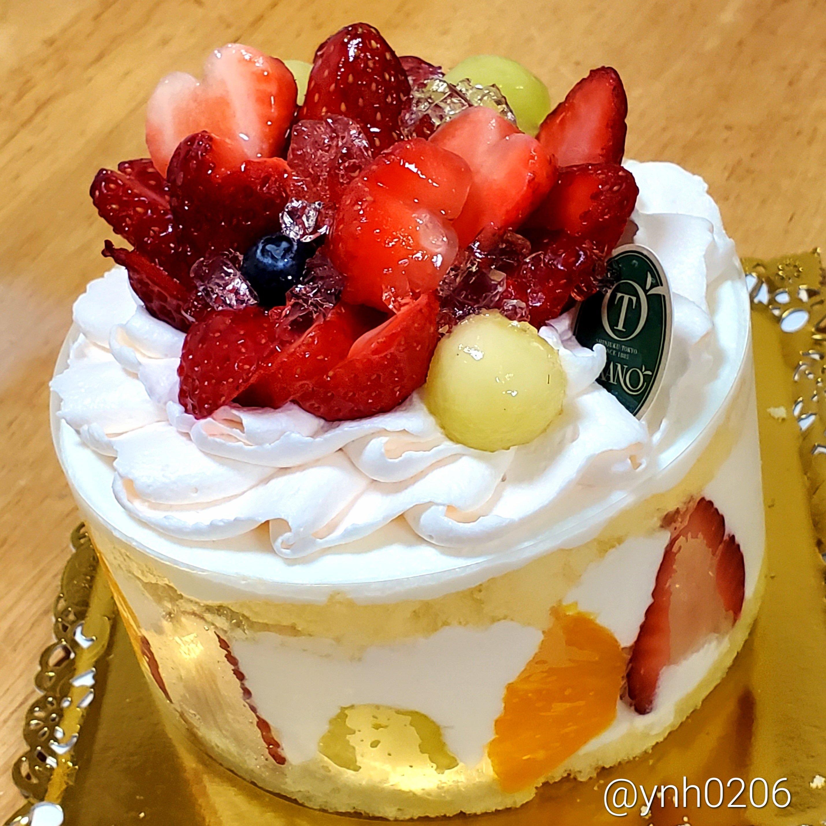 やん メルシーフルール 新宿高野 渋谷マークシティ ホールケーキ 苺 オレンジ マスクメロン T Co Nkyheg5ko0 Twitter
