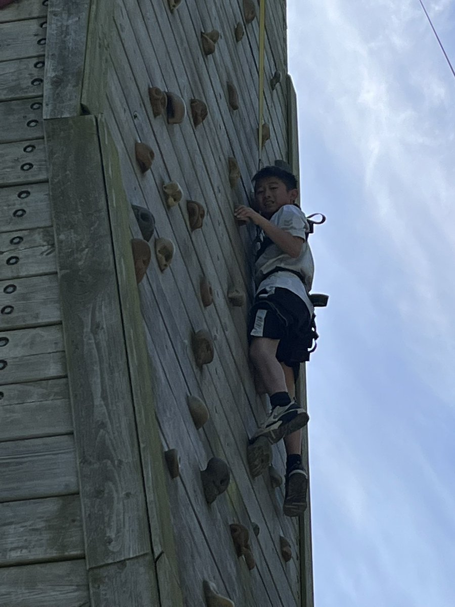vikdockerty's tweet photo. @ParklandsLeeds @chrisdysonHT some climbing action with group 3 https://t.co/yaCT2orXs9