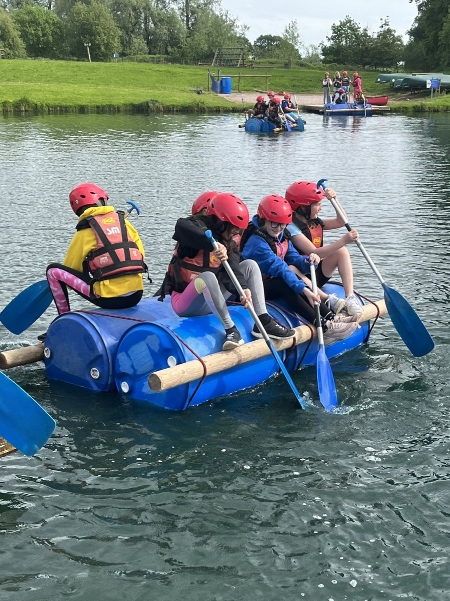 vikdockerty's tweet photo. @ParklandsLeeds @chrisdysonHT Raft building with group 3. https://t.co/v8Al9jBrKb