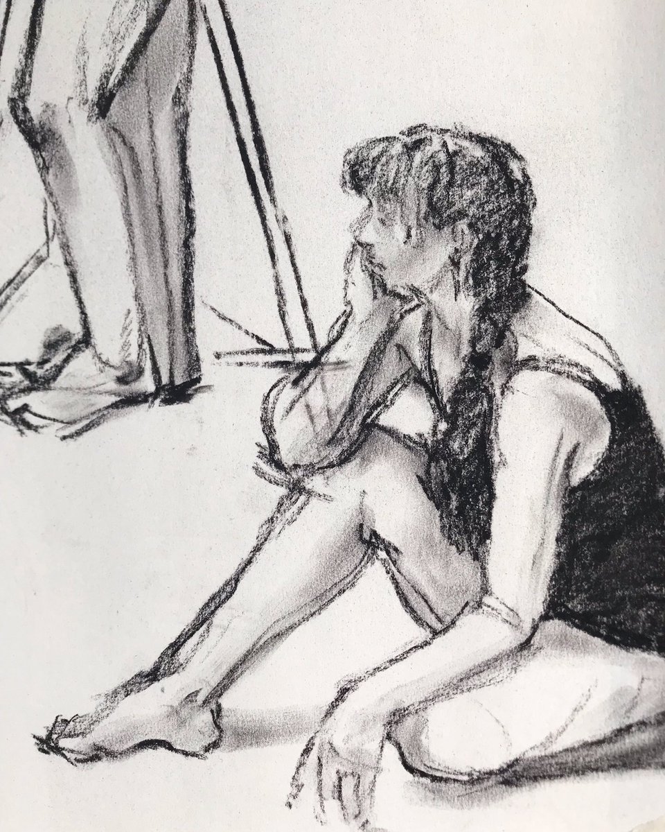 ValerianStudio's tweet photo. Here’s a little charcoal study from Wednesday nights’ Life Drawing course at the New Brewery Arts. I found this quick sketch great fun to put together and have itchy drawing fingers today as I work away on admin! 

#figuredrawing #charcoal #lifedrawing https://t.co/egS94Epz6n