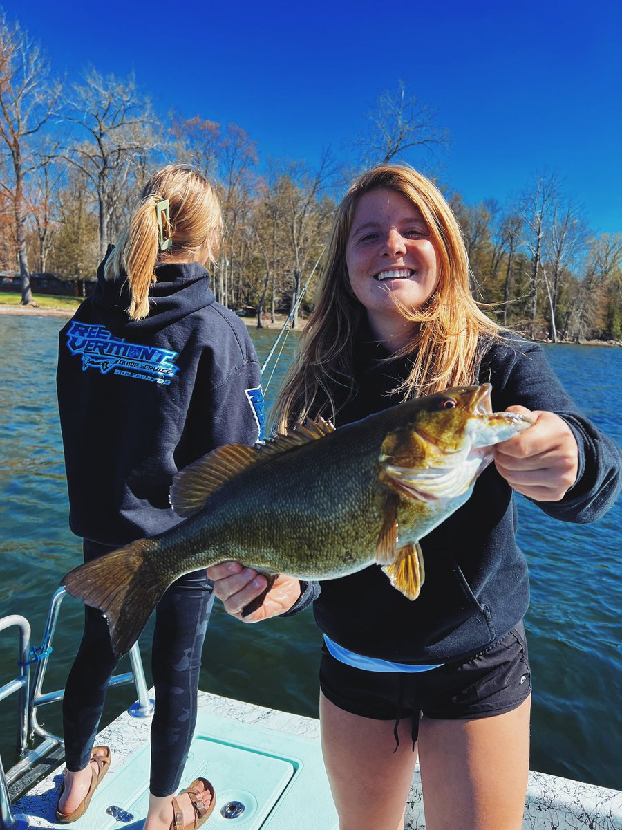 KYoungOutdoors's tweet photo. Don’t forget to #raiseyourbass for Friday! We’re fishing clients all weekend! Wish us luck!🙌🏻🎣 #ReelVermontGuideService #fishing @VermontTourism #ReelVT #bass https://t.co/3UEKDLdCzD
