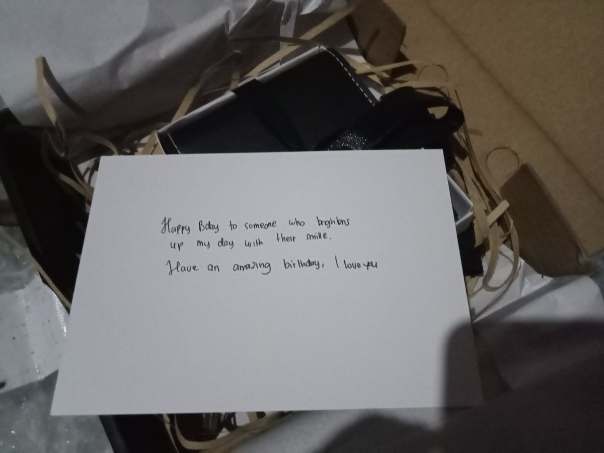 makasih hadiahnya aku sayang kamu banget, this is a great gift for me, thank you for making me happy on my birthday @csunarintaro @renstress