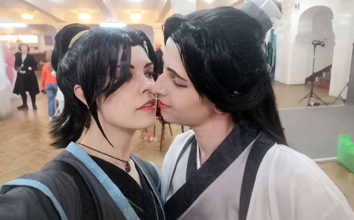 Make love ❤️❤️❤️

#XueXiao #XueXiao520