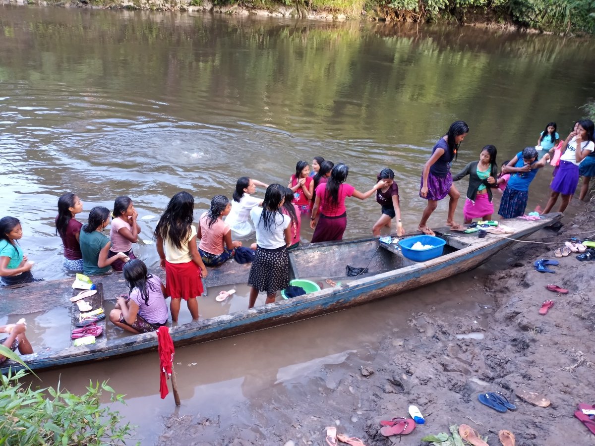 Hijas de Jesús tweet media