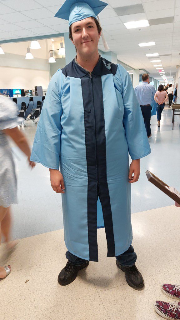 michell46473748's tweet photo. @WHSPioneerPride #Classof2022 My heart is full of pride and love and some sadness. As my youngest of 4 gets ready to graduate. I want everyone to know how much #WHS and all the staff have meant to me and my family. This is bittersweet for me. I’m happy and sad good by WHS https://t.co/5c72xIx6s8