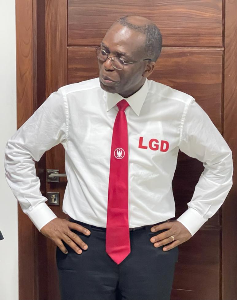 JeanPierreKAYE1's tweet photo. #RDC Matata invité à New - York par le SG de l´ONU. Le leader de LGD s'est envolé hier à 20h30. Où étaient ceux qui l'ont toujours empêchés de voyager😭😭😭? https://t.co/zLeNFUom89