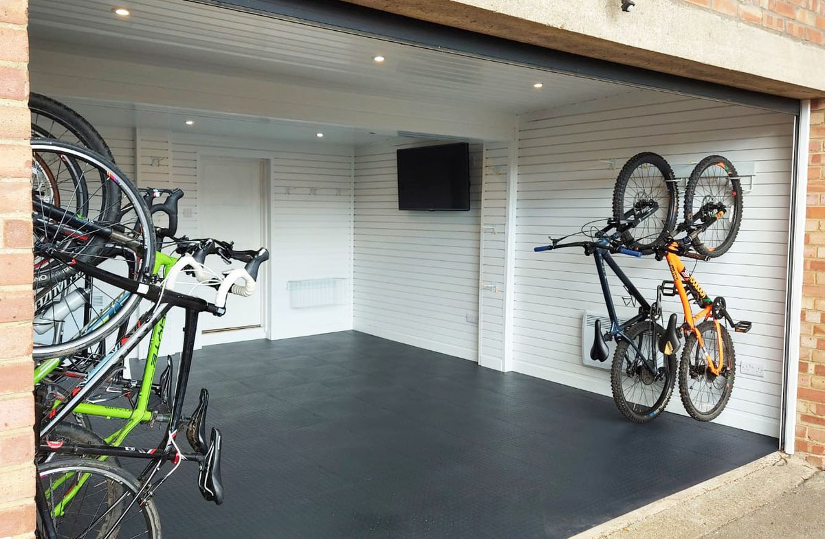Creating the perfect cycle storage hub!

This cycling fan in Marlow, Buckinghamshire was keen to create a suitable storage space for all his bikes as well as making the space feel more organised and modern

garageflex.co.uk
#cycling #cyclinglife #cyclinguk #triathlon