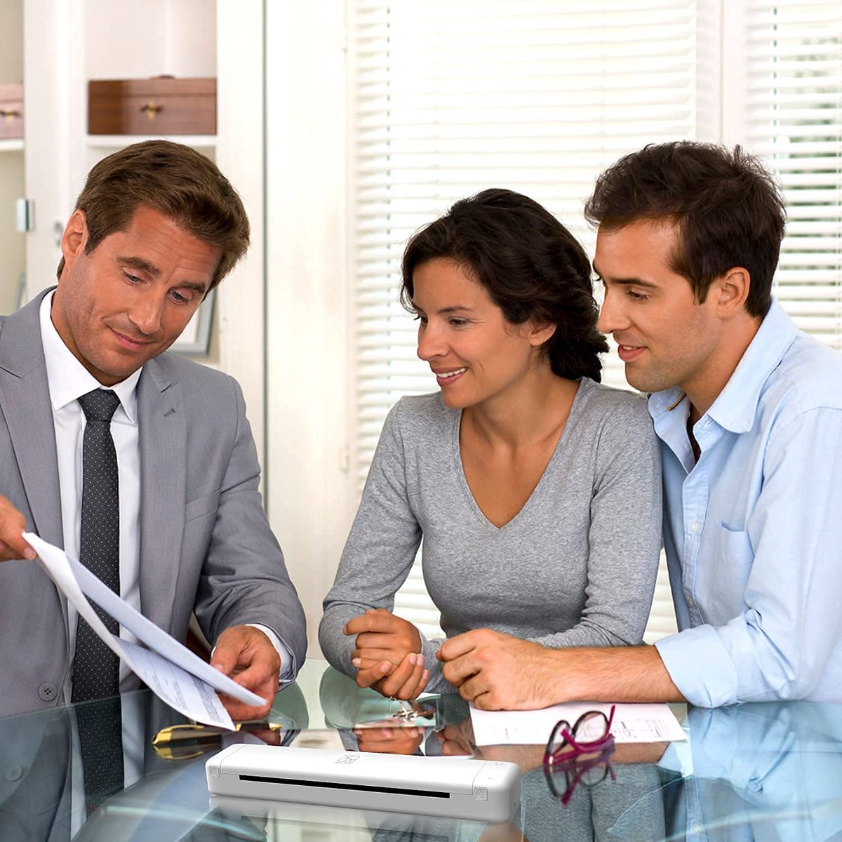 techgadgetsmith's tweet image. Wireless Bluetooth Monochrome Portable Printer

Case+Cartridge+Printer，Supports 8.5" X 11" US Letter,Compatible with Android and iOS Phone, No-Ink Technology

for more detail and  buy 

amzn.to/39yDiwp

#technology #android #ios