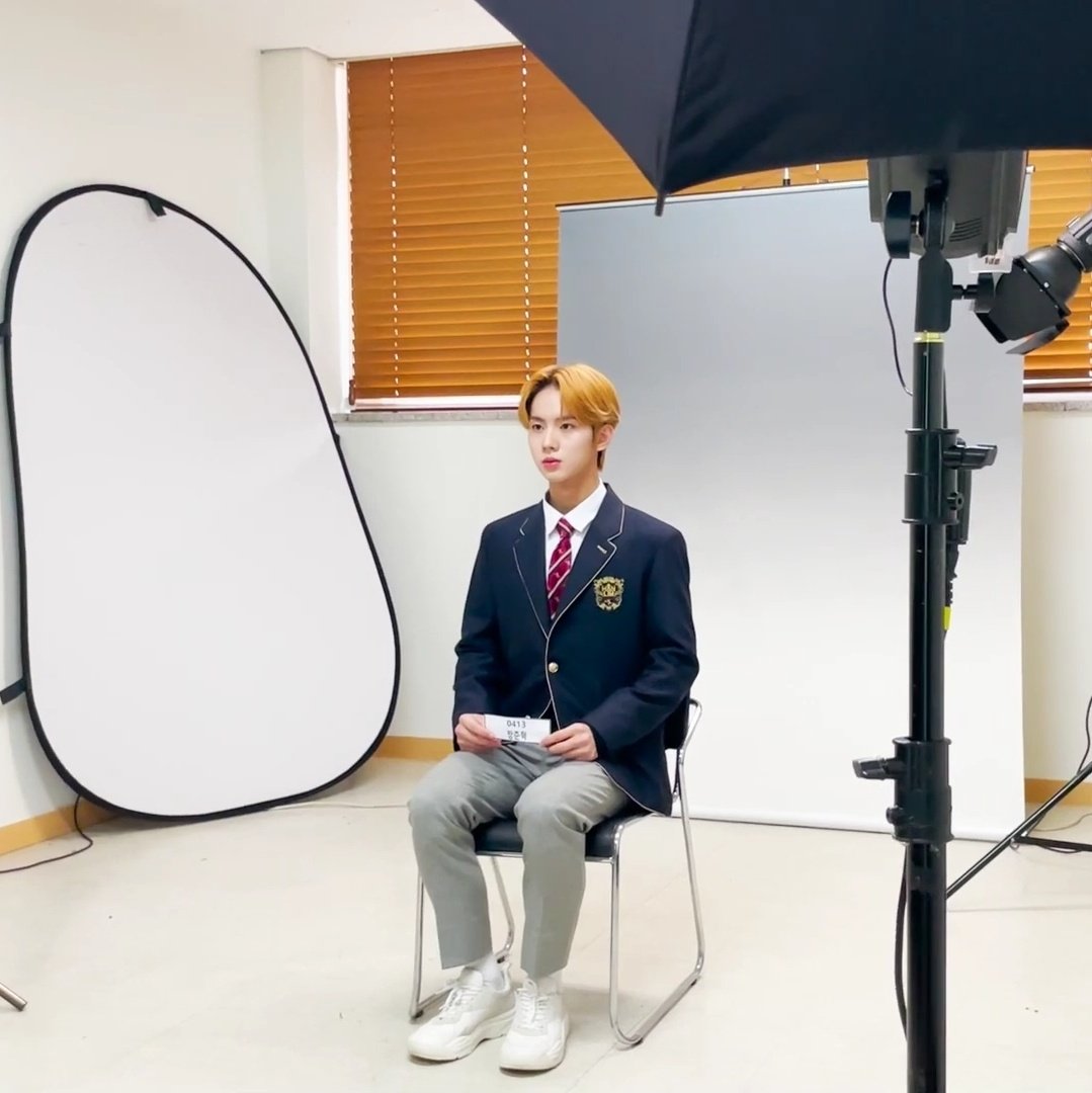 gallerywin's tweet photo. Senior Bang Junhyuk

#MCND #엠씨엔디
#WIN #윈 #방준혁 https://t.co/qwhOhMVVJ9