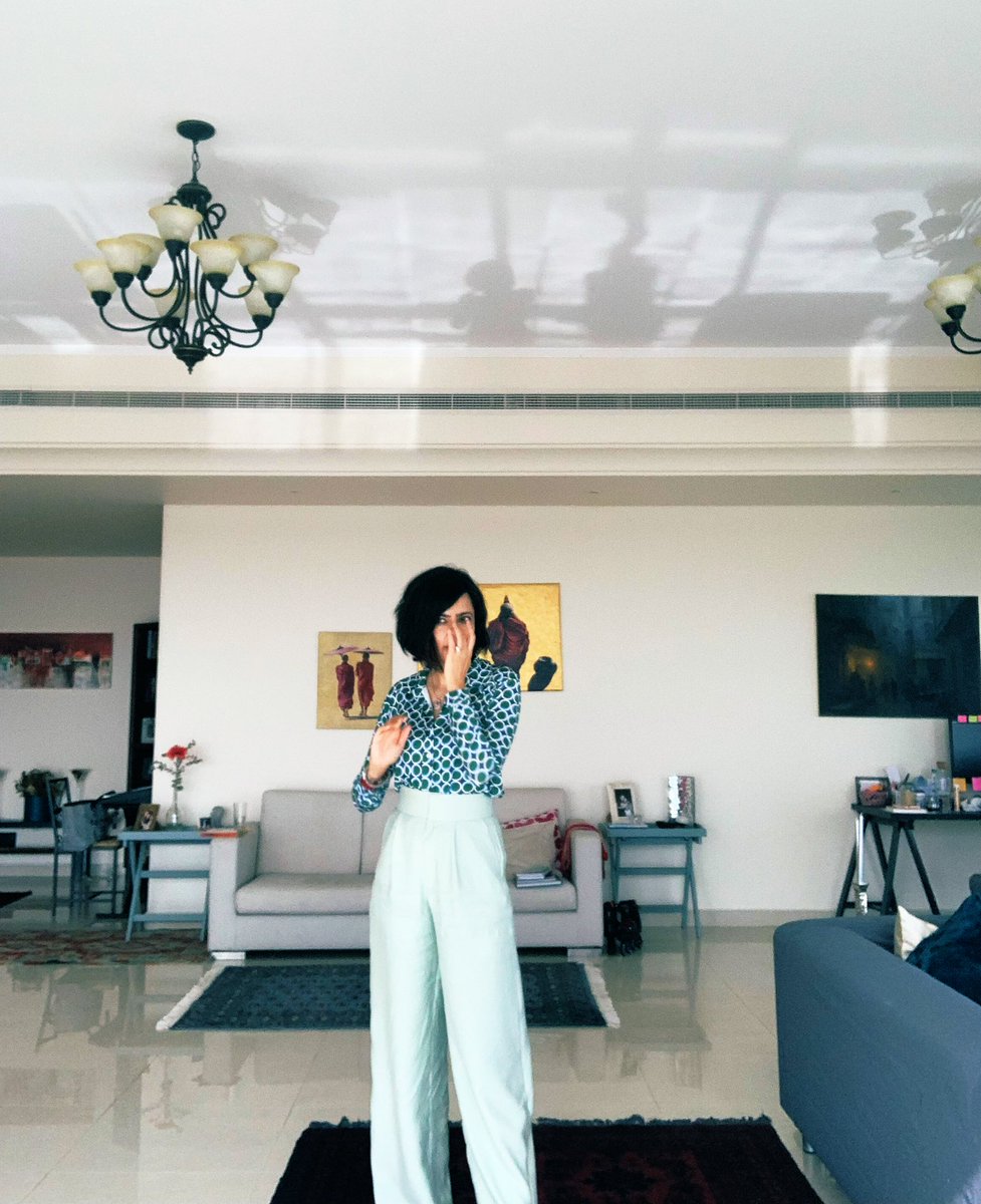 jyotsnamohan's tweet photo. Sometimes you're ahead,
sometimes you're behind.
The race is long,
and in the end,
it's only with yourself.
Channelling some almost weekend wisdom from my favourite song #SunscreenSong https://t.co/kyavPaawTS