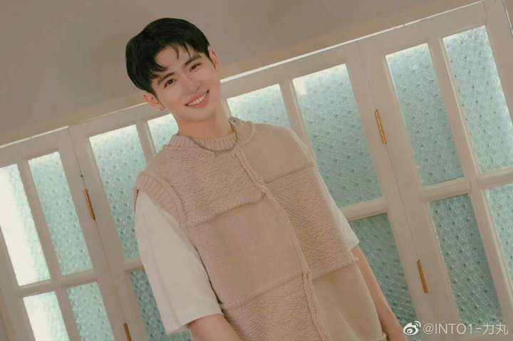 oo55276749's tweet photo. U mê trước sự xinh đẹp này 😍😍 https://t.co/VHLEXS96zp
