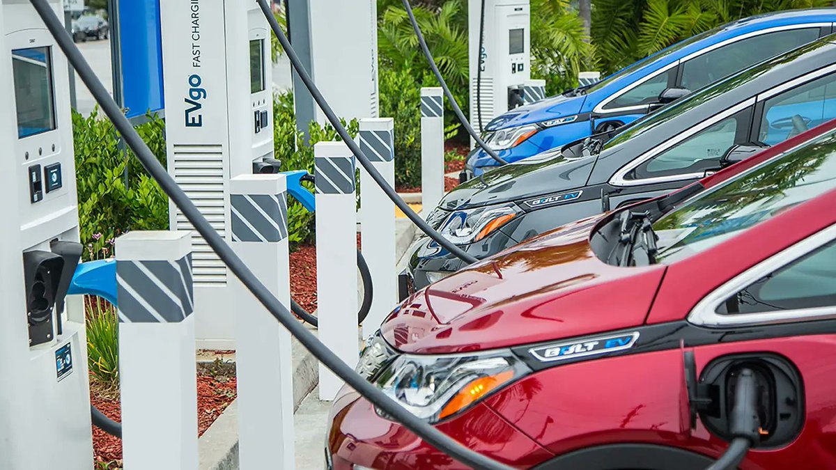 projects_today's tweet image. Magenta #ChargeGrid join hand with Ather #Energy to install #EV charging stations

Read More: bit.ly/3G7gIr4

@projects_today #chargingstations @atherenergy #electricvehicles #Magenta