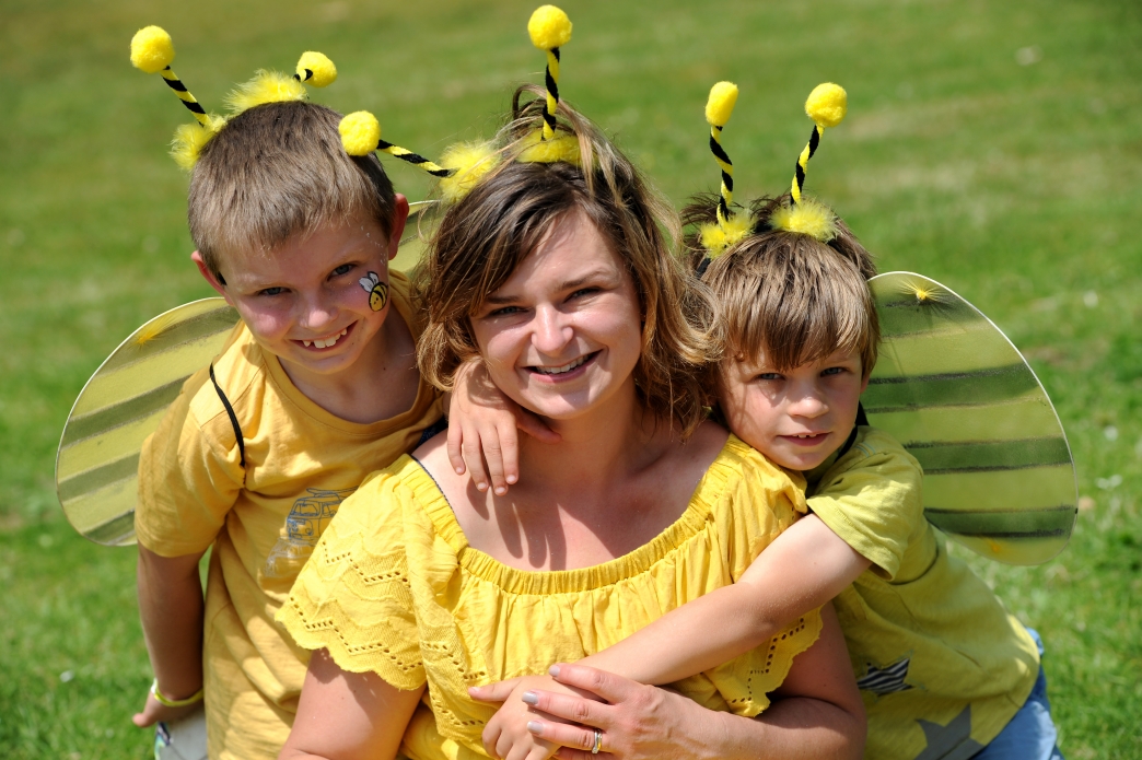 MancNature's tweet image. 📢Time to get creative and start planning your insect-themed fancy dress for our POLLINATOR PARADE as part of #MFoN2022! What will you bee?🐝 #BeeYourself #WorldBeeDay

📸 - Paul Heyes