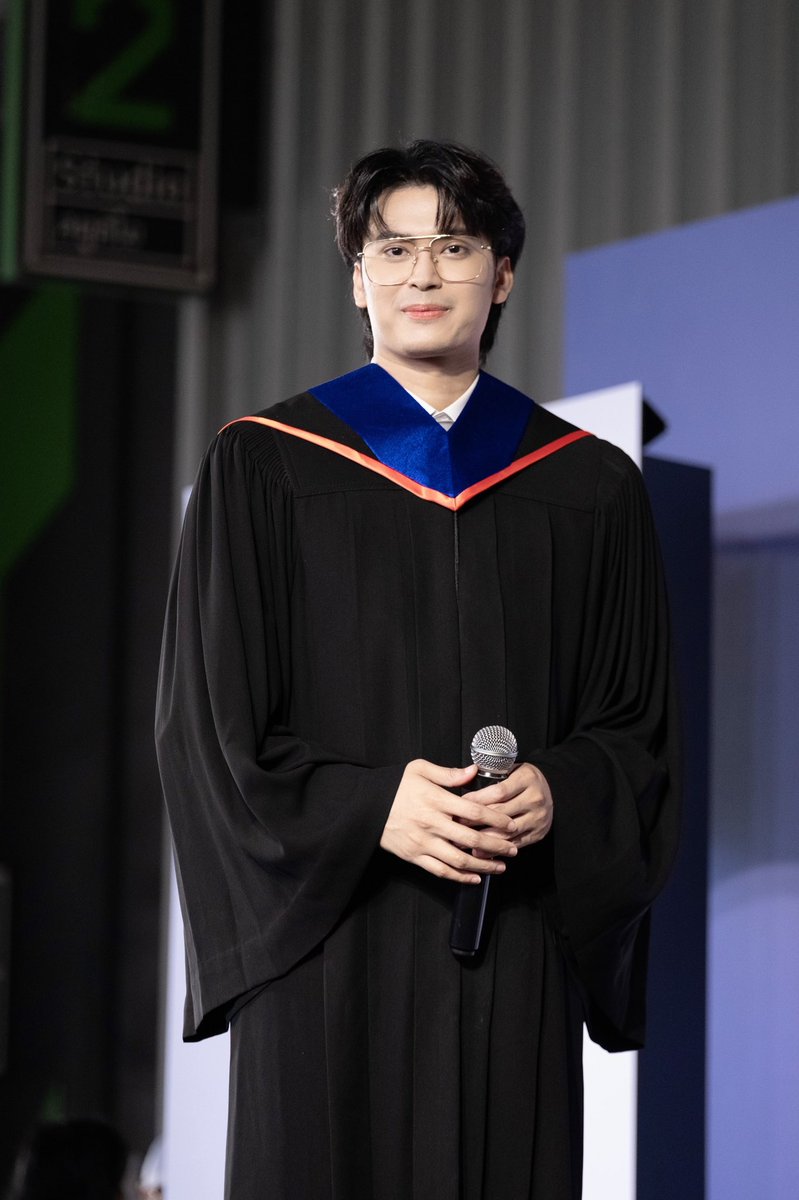 aoy_engine's tweet photo. ต้าวก้อนแฮยี่ของพรี่ .. ยินดีด้วยมากๆ เลยนาาาา 🎉🎉🎉

20.05.2022 • Bangkok University

#NONTTANONT 
#CONGRATSNONTTANONT https://t.co/S0epQG3E0e