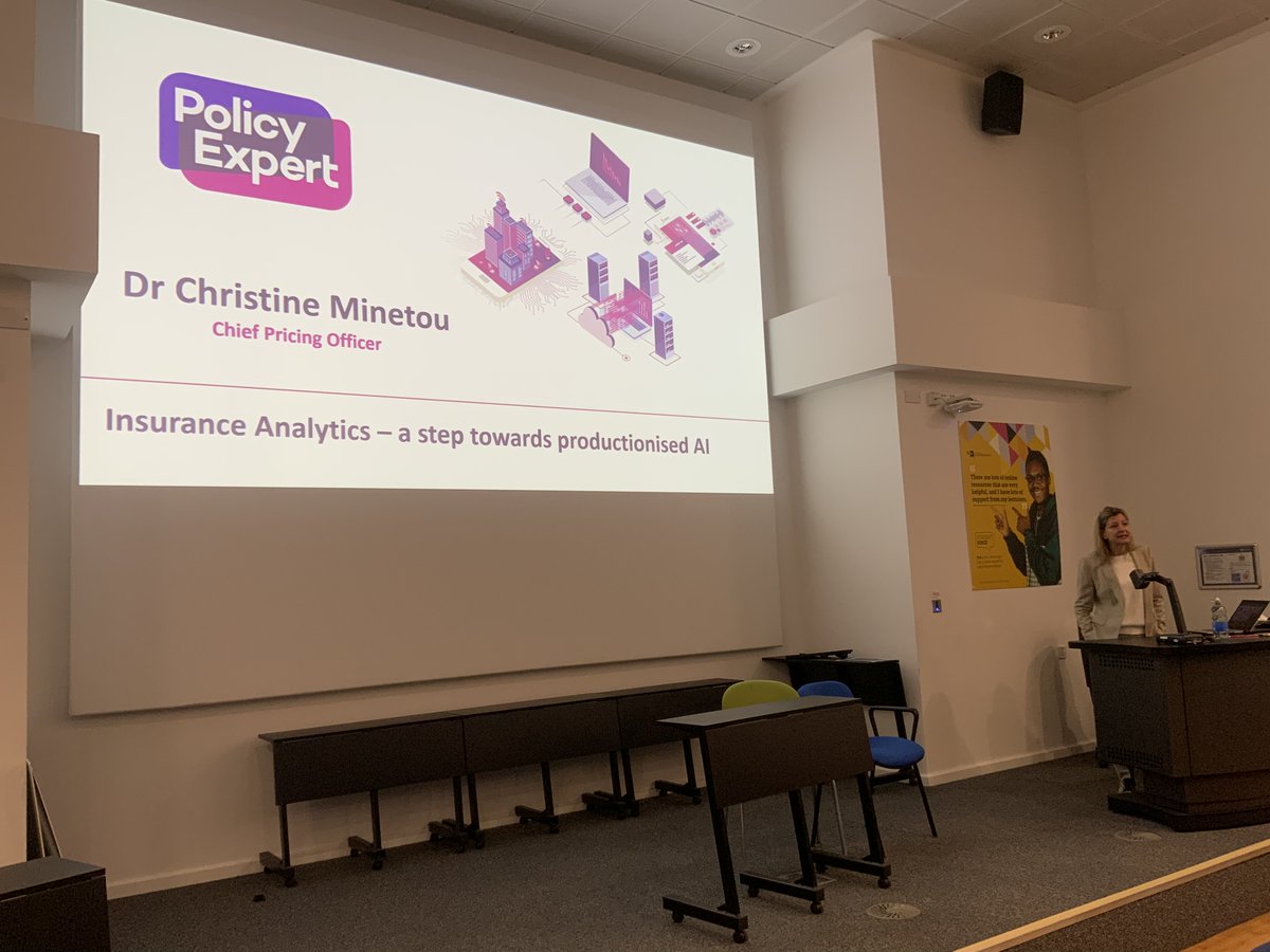 Next talk by Christine Minetou from @PolicyExpert on insurance analytics. #WAIDE22 #DataScience #AI
