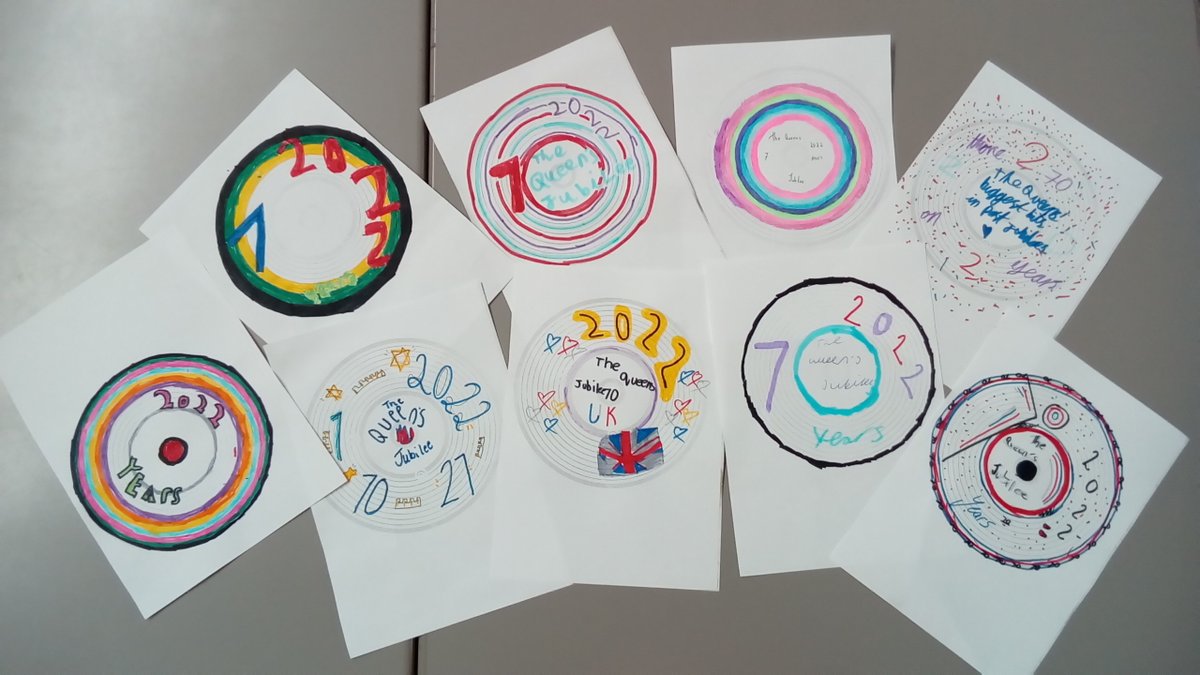 SMAAAyear5's tweet photo. We have had a lovely morning in UKS2 working on lots of different Jubilee Day activities. Here are some records which children from year 5 and 6 have designed while listening to some of Queen Elizabeth's favourite songs 👑💜🎙️🎶✏️ @SMAAASchool https://t.co/4QdFOio9WD