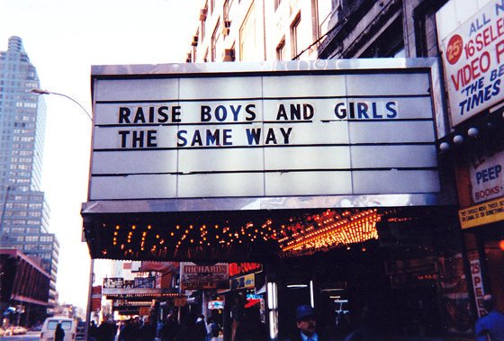 RT @womensart1: Jenny Holzer, 'Raise boys and girls the same way', c.1993 #WomensArt https://t.co/287QVe2lvG