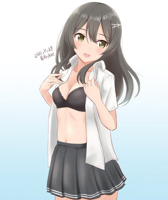 明日はカレーフェスも丹鉄も米艦も祭りなんで
とりあえず親潮ちゃん(過去絵)貼っておくね 