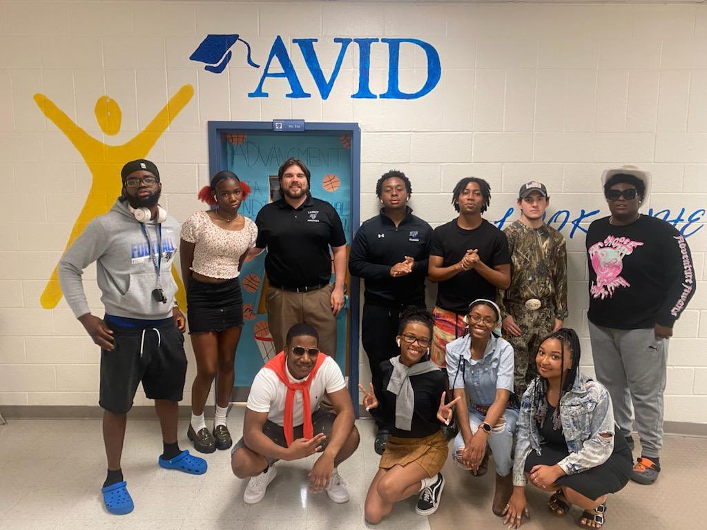 LackeyHS's tweet photo. Congratulations to all of our GREAT AVID seniors! All of these students will be attending a four year college, College of Southern Maryland, or a Trade School! https://t.co/fYa0Z29PtM