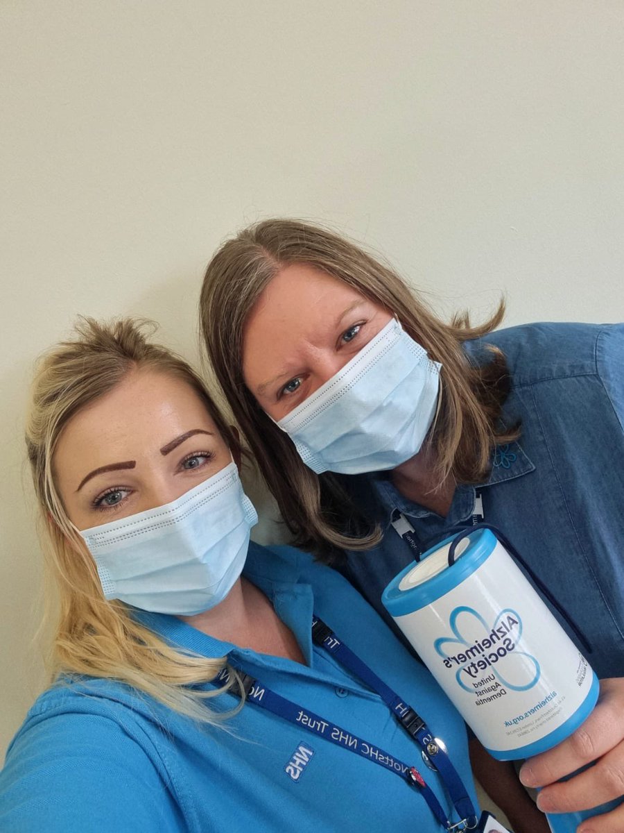 Our lovely Kate and Kelsey supporting and raising money for #denimfordementia and <a href="/alzheimerssoc/">Alzheimer's Society</a> well done ladies ! <a href="/MHSOPNottsHC/">MHSOPNottsHC</a> <a href="/NottsHealthcare/">Nottinghamshire Healthcare</a>