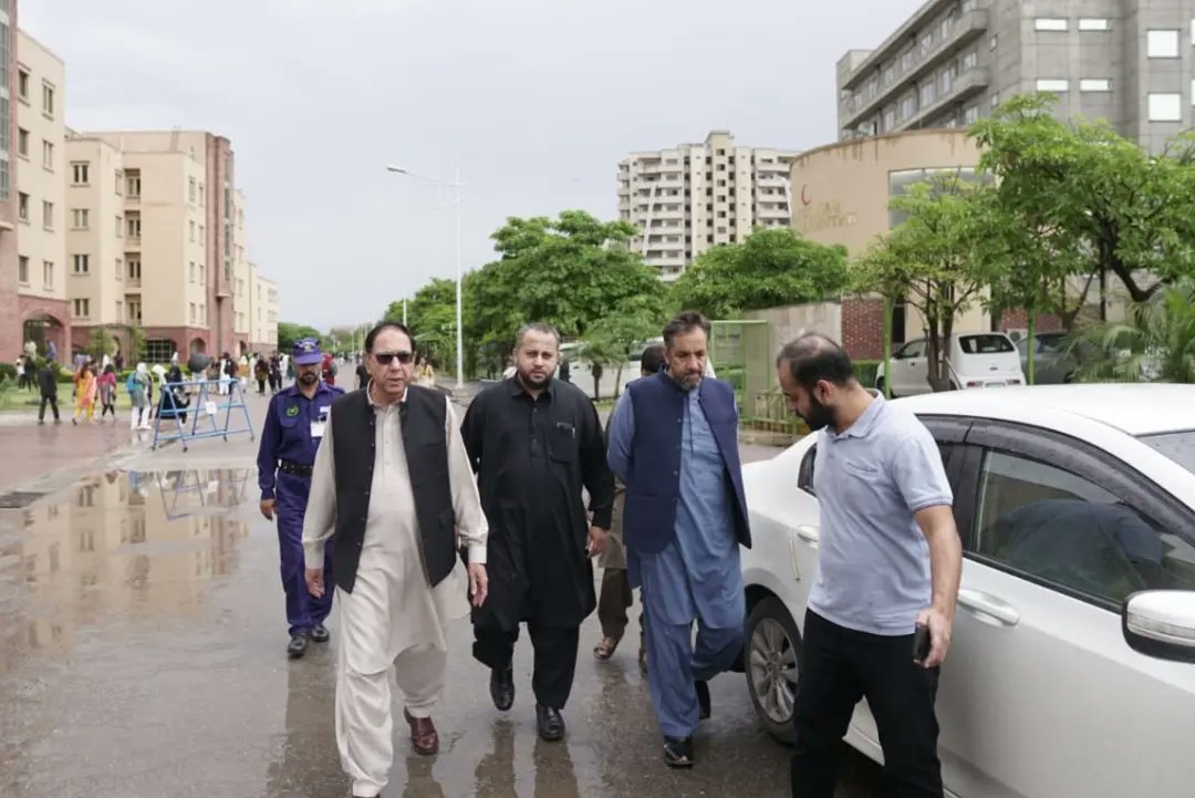 CUIofficial's tweet image. Rector #CUI Prof Dr. Tabassum Afzal visited Student Week stalls today &amp;amp; appreciated the entrepreneurial efforts of students. 
#StudentWeek is an opportunity to recuperate &amp;amp; enhance skills by participating in different extracurricular activities.

#CUIOfficial #cuinews