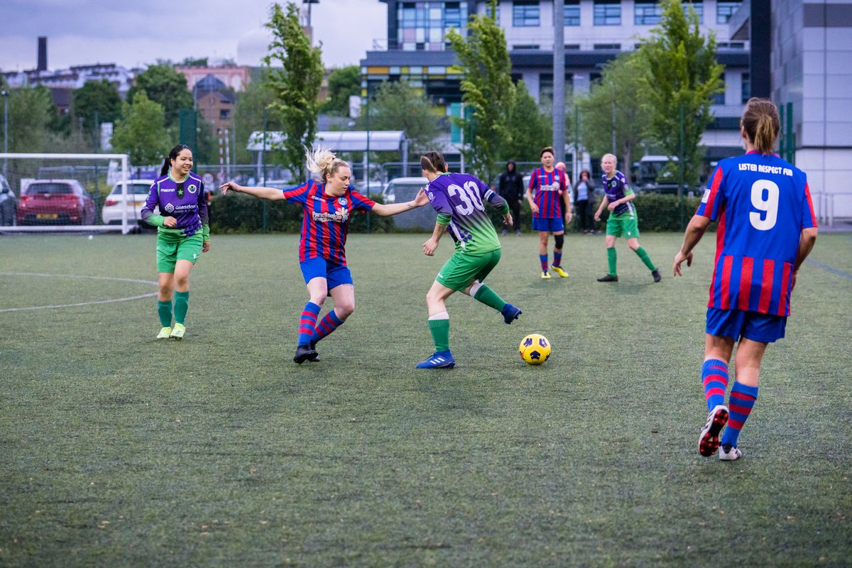 RosegroveLadies's tweet photo. Stills from the @StAnnes_FC match. Well done to 13 yr old @ItzWillClark for taking up the photography reigns π·
Full set on the link below β½οΈ
#ROSSTA #TheseGirlsCan
https://t.co/d5OhoJpYFt https://t.co/vcwVI736M3