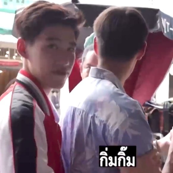 pizzaseon_'s tweet photo. บิวกิ้น : เค้าเรียกหลายอย่างเลยครับ เค้าเรียกไปเรื่อย 🤣

พีพี : https://t.co/Y1jnxG0aVa