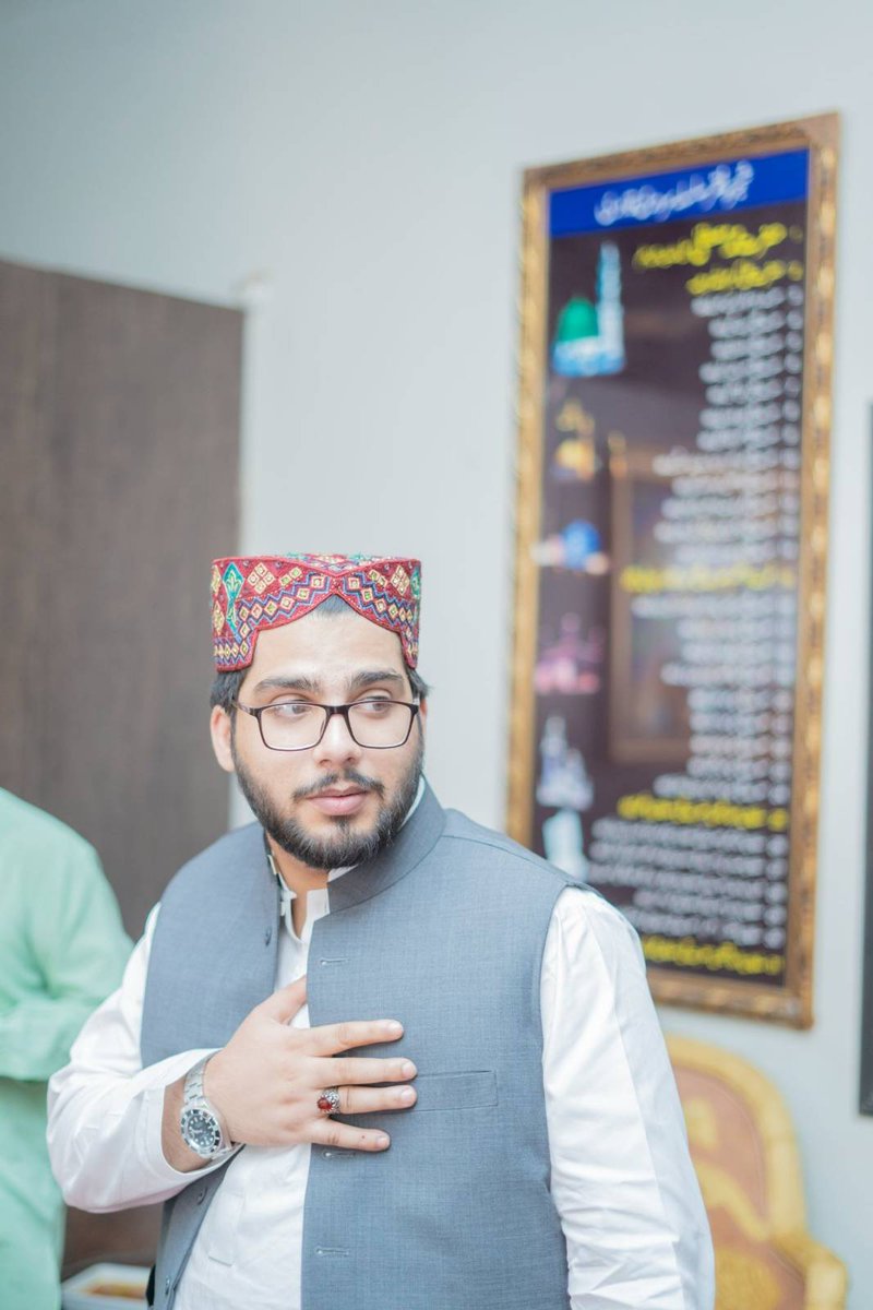 murtaza_najeb's tweet photo. نائب سرپرست تحریک دعوتِ فقر صاحبزادہ سلطان محمد مرتضٰی نجیب مدظلہ الاقدس کی مسجدِزہراؓ و خانقاہ سلطان العاشقین رنگیل پورشریف براستہ سندر اڈہ ملتان روڈ لاہور میں طالبانِ مولٰی اورعقیدتمندوں سے ملاقات کے خوبصورت مناظر

#sultanulashiqeen https://t.co/KZHZltAVMv