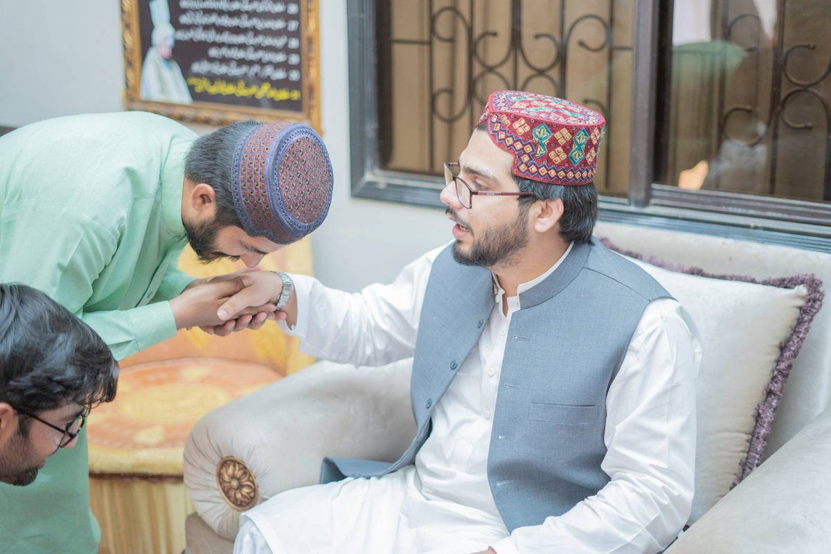 murtaza_najeb's tweet photo. نائب سرپرست تحریک دعوتِ فقر صاحبزادہ سلطان محمد مرتضٰی نجیب مدظلہ الاقدس کی مسجدِزہراؓ و خانقاہ سلطان العاشقین رنگیل پورشریف براستہ سندر اڈہ ملتان روڈ لاہور میں طالبانِ مولٰی اورعقیدتمندوں سے ملاقات کے خوبصورت مناظر

#sultanulashiqeen https://t.co/KZHZltAVMv