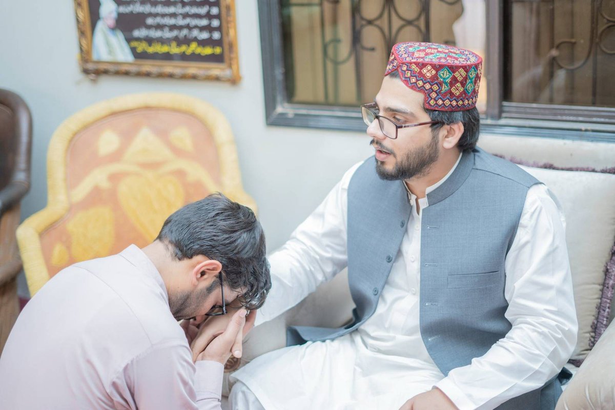 murtaza_najeb's tweet photo. نائب سرپرست تحریک دعوتِ فقر صاحبزادہ سلطان محمد مرتضٰی نجیب مدظلہ الاقدس کی مسجدِزہراؓ و خانقاہ سلطان العاشقین رنگیل پورشریف براستہ سندر اڈہ ملتان روڈ لاہور میں طالبانِ مولٰی اورعقیدتمندوں سے ملاقات کے خوبصورت مناظر

#sultanulashiqeen https://t.co/KZHZltAVMv