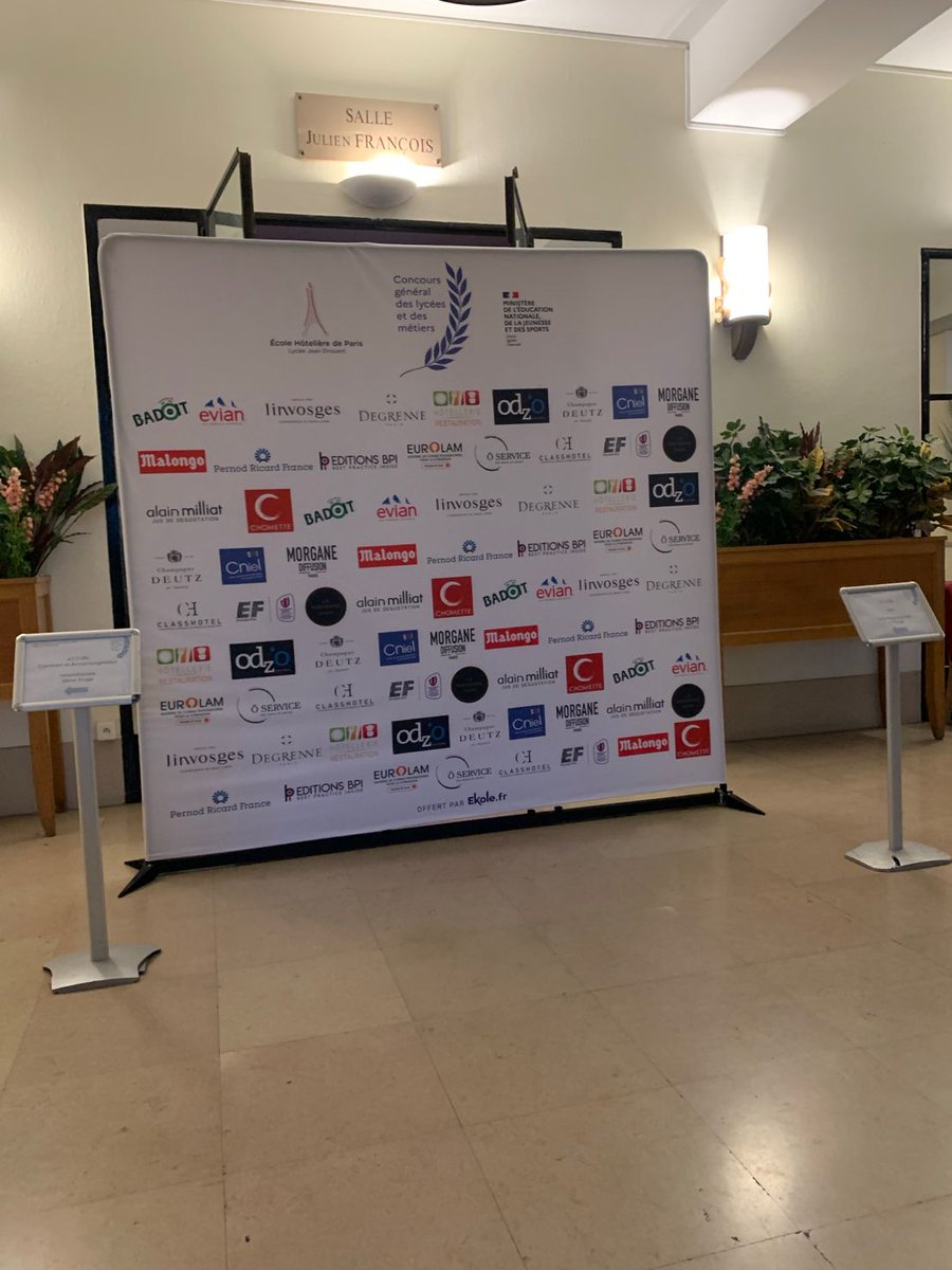 EurolamC's tweet photo. [Concours Général des Métiers de la Restauration]
Retour en images sur le Concours Général des Métiers de la Restauration à l'Ecole Hôtelière de Paris Lycée Jean Drouant qui s'est déroulé 18 mai 2022.
Nous sommes ravis d'avoir contribué à ce "Millésime des Retrouvailles". https://t.co/Ks5tY2tCZr