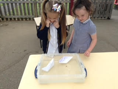 Y1OLOL's tweet photo. Testing out our boats in Y1 History @OLOLCPrimary https://t.co/tk36qcFbwq