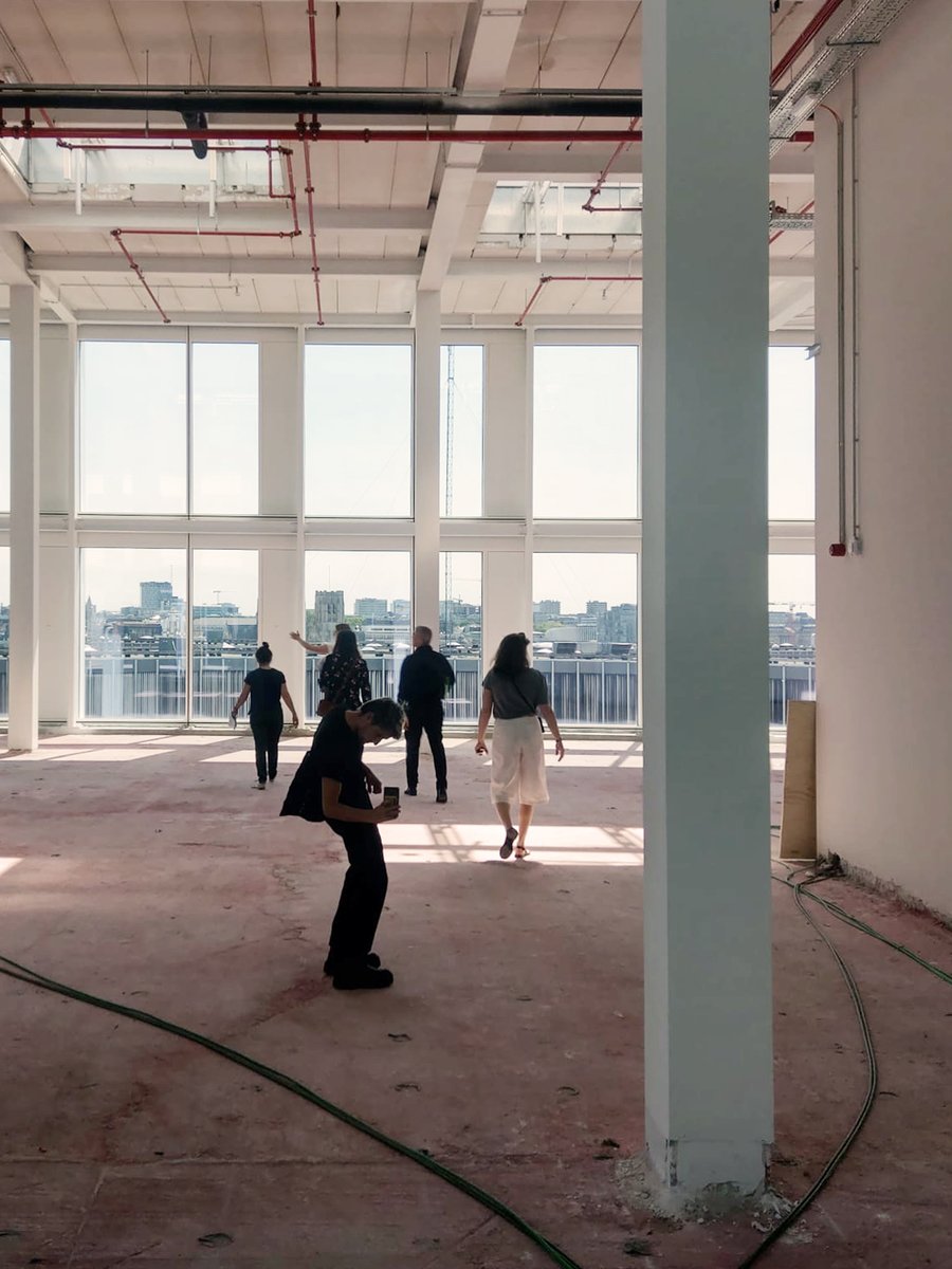 Retour en images sur la journée à Bruxelles - organisée par @Redman_Group  - autour des sites et des lieux emblématiques du réemploi de la capitale Belge!

MERCI À #rotordc #legrandcentral #fredericnicolay <a href="/conixrdbm/">Jorden Goossenaerts</a> #samynandpartners #teamarchi #reuse #Brussels #REDMAN